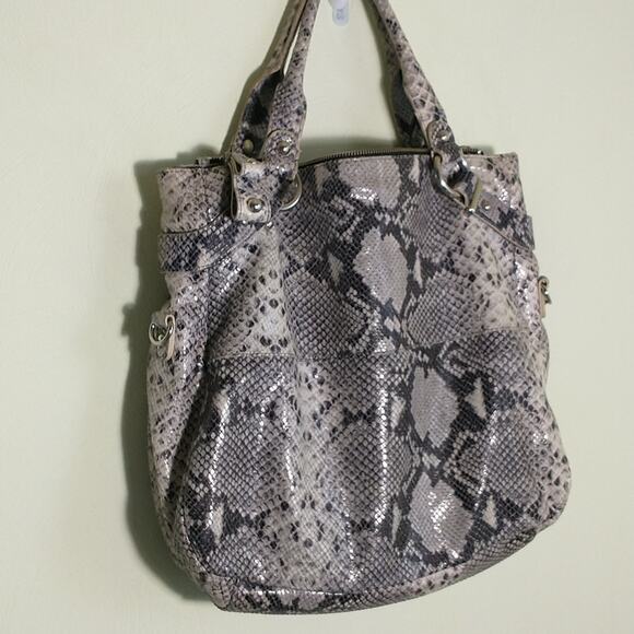 Cynthia Rowley Black Gray Snakeskin print all Leather bag With Shoulder Strap - Picture 6 of 16